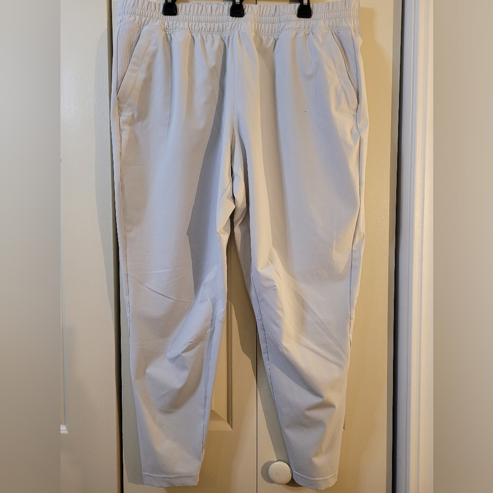 Women's Under Armour Squad Warm Up Pants XXL Mod Gray. Like New